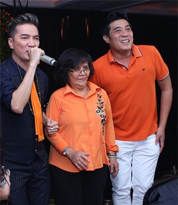 nhung bi mat gia dinh gay soc du luan cua sao viet
