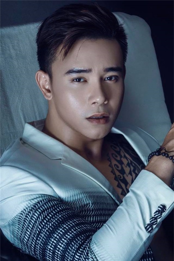 nhung bi mat gia dinh gay soc du luan cua sao viet