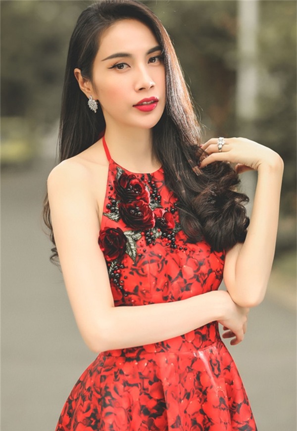 nhung bi mat gia dinh gay soc du luan cua sao viet