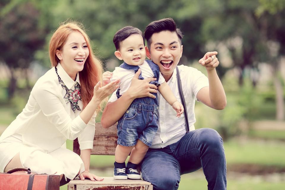 khanh thi lay chong tre hon nen viec chieu chuong la chuyen duong nhien