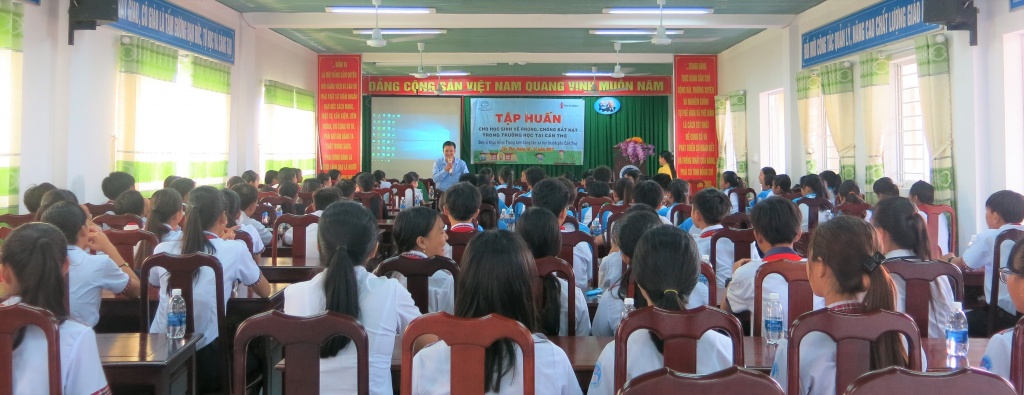 can lam gi doi voi hanh vi bat nat tre em lgbt xay ra trong truong hoc