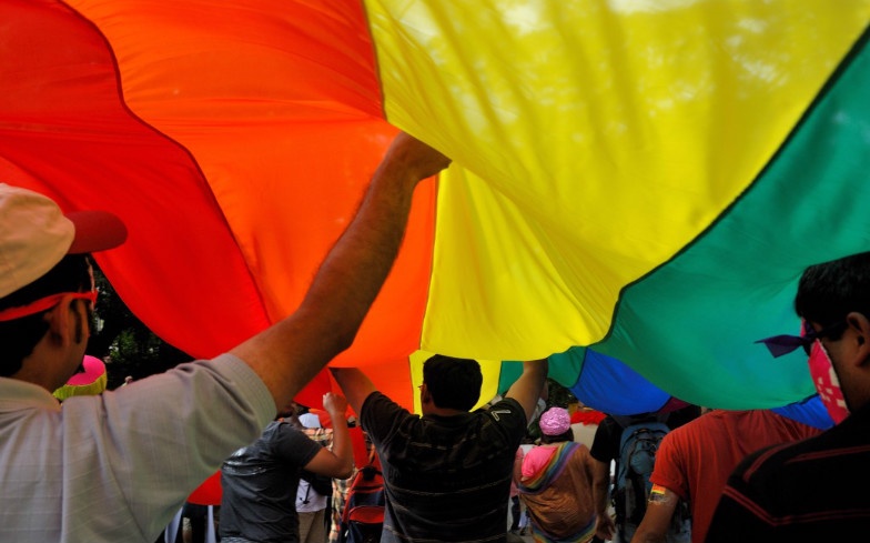 hoang tu dong tinh an do cong khai mo khoa hoc dai hoc lgbtq