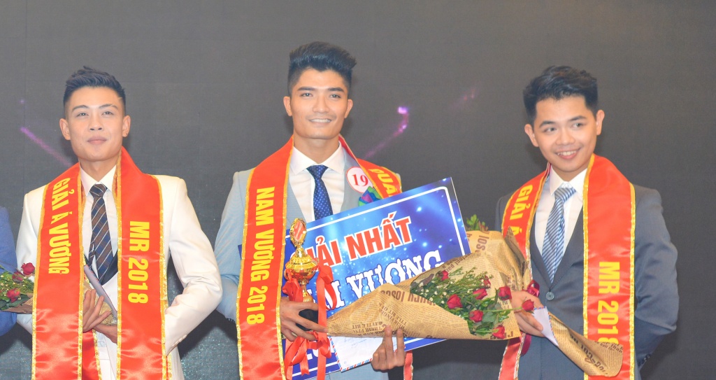Nam vương LGBT Hà Nội 2018: Thông điệp về HIV và bảo vệ sức khỏe của người trong cộng đồng nam vuong lgbt ha noi 2018 thong diep ve hiv va bao ve suc khoe cua nguoi trong cong dong