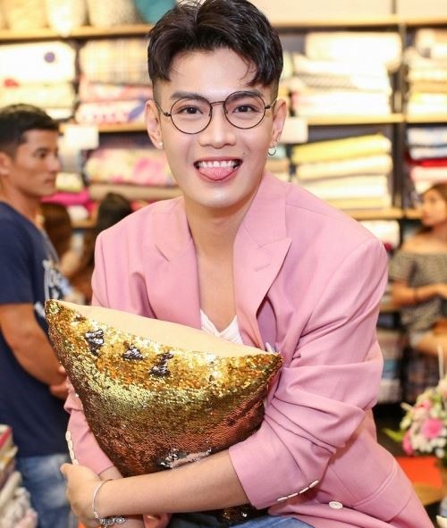 Đào Bá Lộc từ chối nhắc lại chuyện tình cảm với nam MC để tránh... bị mang tiếng dao ba loc tu choi nhac lai chuyen tinh cam voi nam mc de tranh bi mang tieng