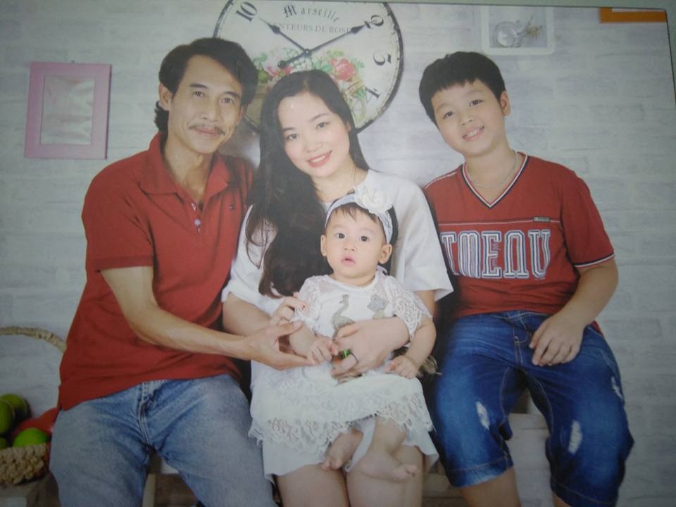 dien vien co guong mat dau kho nhat man anh lam bo o tuoi 55