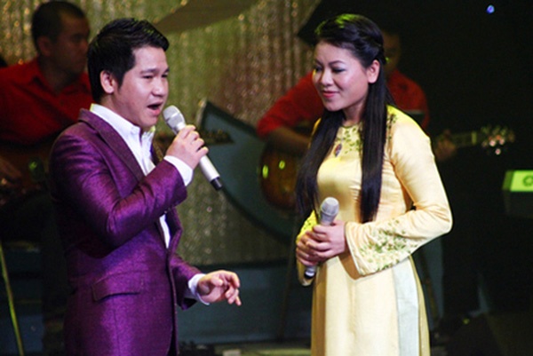 5 cap song ca gay thuong nho cho khan gia moi khi dung chung san khau