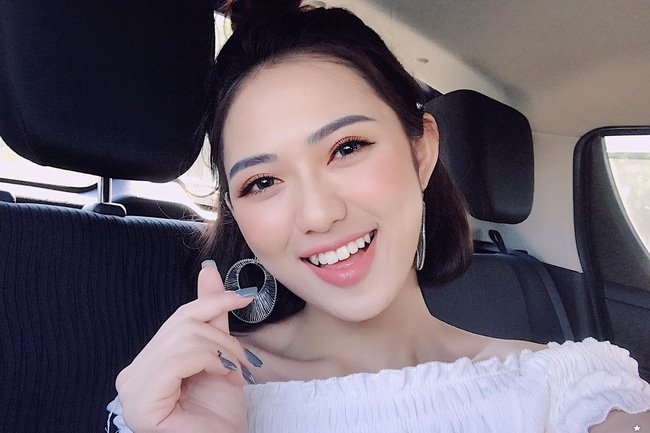 trang cherry nhan ro gach da vi dien qua dat trong nguoc chieu nuoc mat