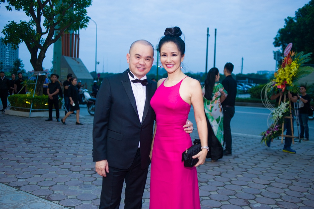 ngoc trinh gay chu y khi xuat hien tai su kien o ha noi