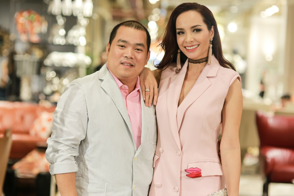 ngoc trinh gay chu y khi xuat hien tai su kien o ha noi