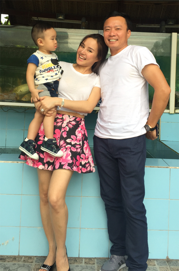 doanh nhan le thien vy oanh khong phai ke thu ba va be voi la con trai toi