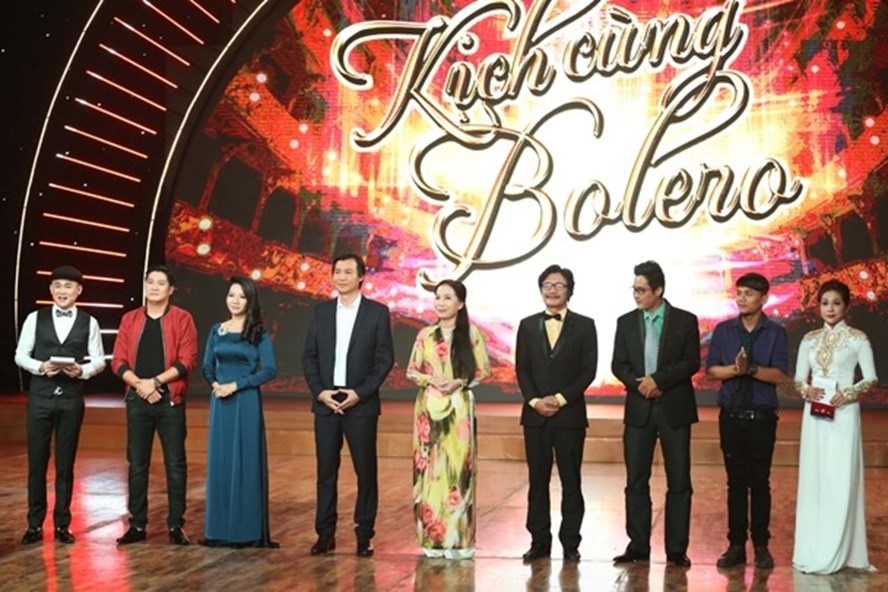 lang nhac viet hien tai tran ngap hoai niem nhac sen va nhung ao tuong