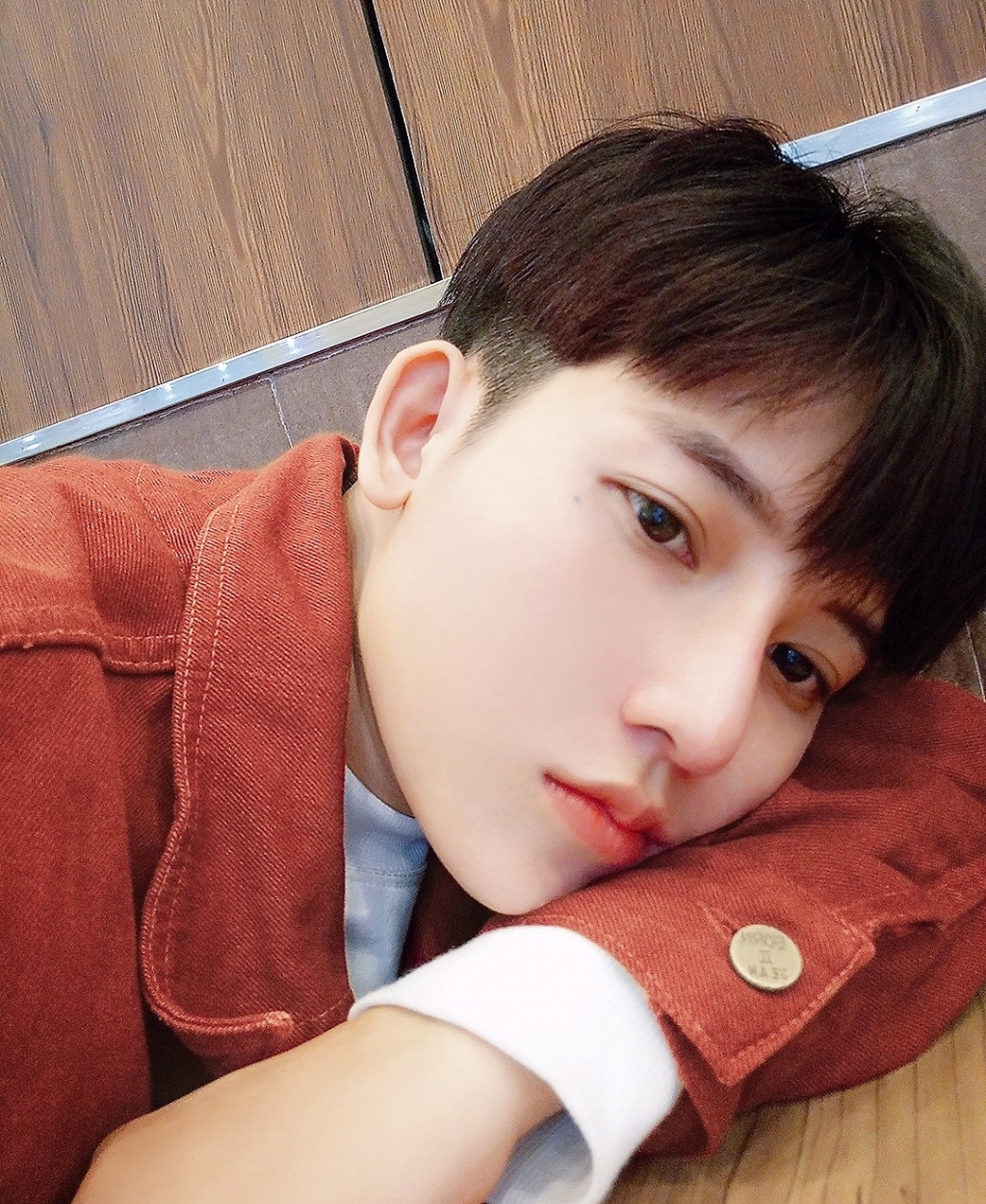5 hotboy lgbt danh cap trai tim chi em vi qua dep trai va nam tinh