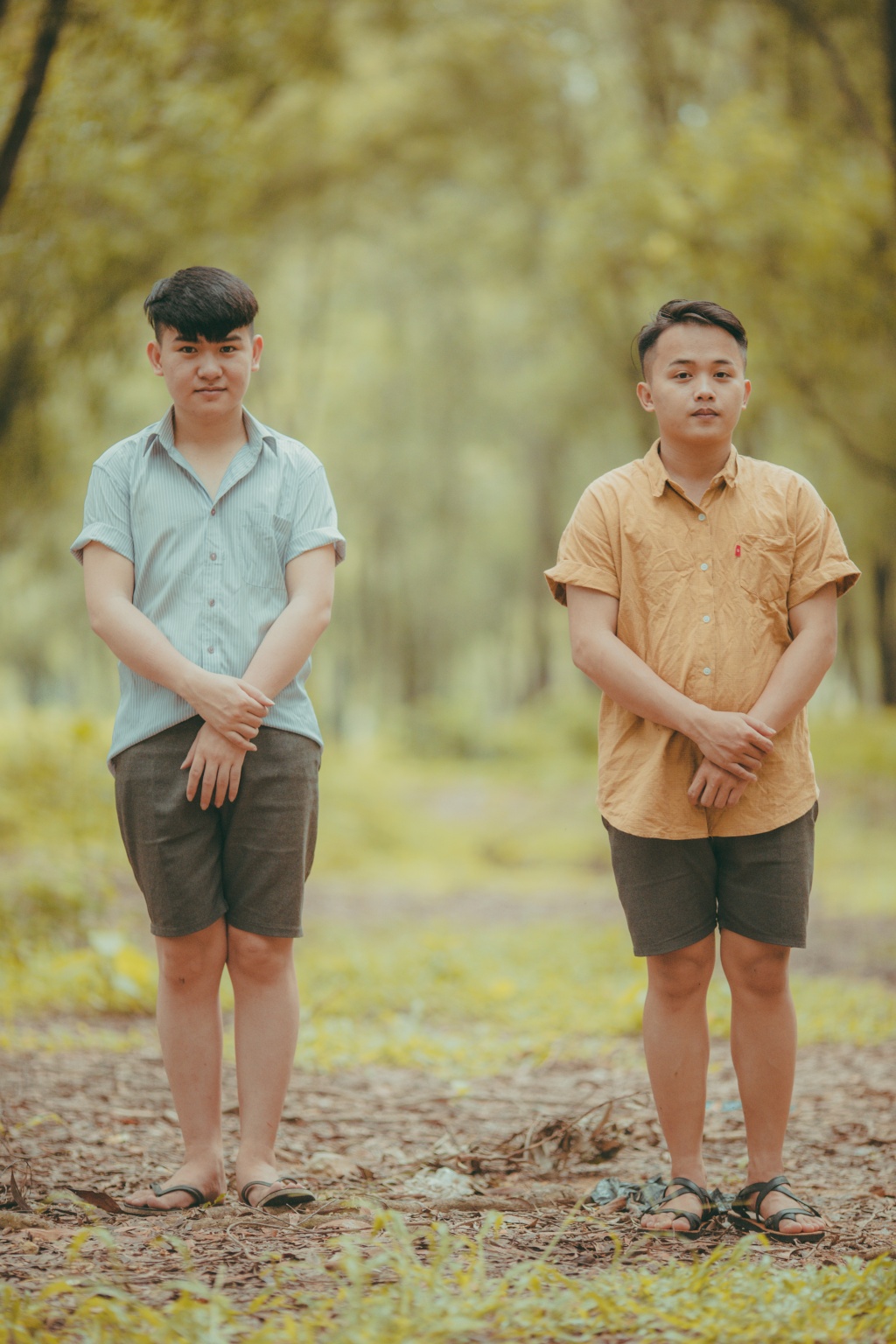 bo anh tinh mua thu lang man cua cap dong tinh nam 9x yeu nhau suot hai nam