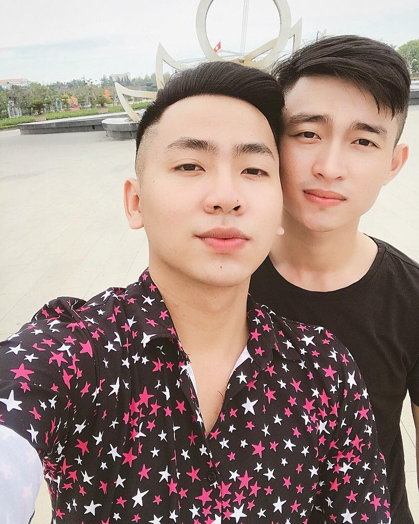 chuyen tinh cua cap dong tinh nam 9x vuot 500km de gap nhau hai tieng cho thoa noi nho