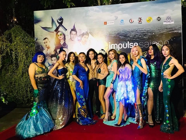 BB Trần hóa cô gái gợi cảm khuấy đảo sự kiện của cộng đồng LGBTQI+ bb tran hoa co gai goi cam khuay dao su kien cua cong dong lgbtqi