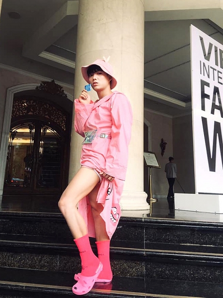 thanh chui ban hang online norin pham dien street style chat lu trong khuon kho tuan le thoi trang