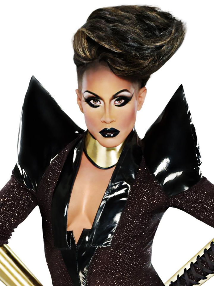 bat ngo voi ve dien trai cua 7 nghe si drag queen noi tieng