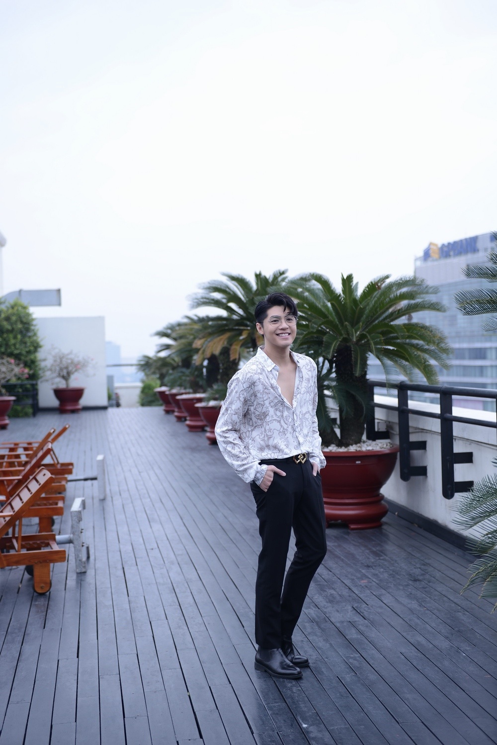 noo phuoc thinh lam liveshow phat 20000 ve mien phi tri an khan gia tai ha noi