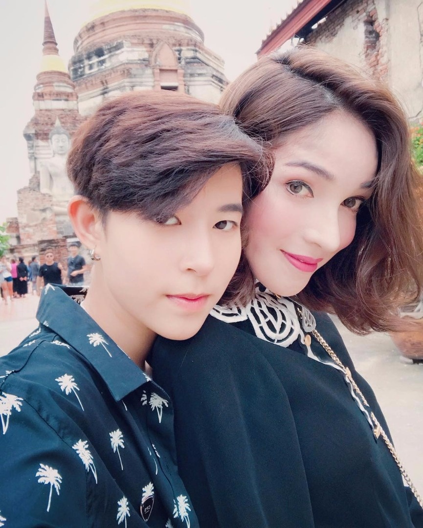 phat hon truoc hanh phuc ngot ngao cua cap dong tinh nu dep nhat thai lan