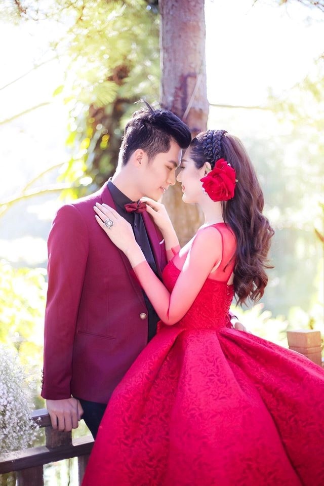 ca si lam khanh chi toi se mac nhung bo vay cuoi tuyet dep co 1 0 2 tai viet nam