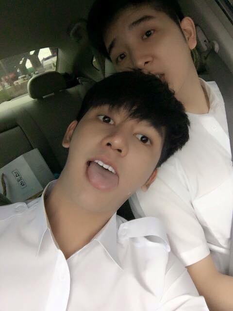 tan chay voi hanh phuc cua cap dong tinh nam vo cung de thuong