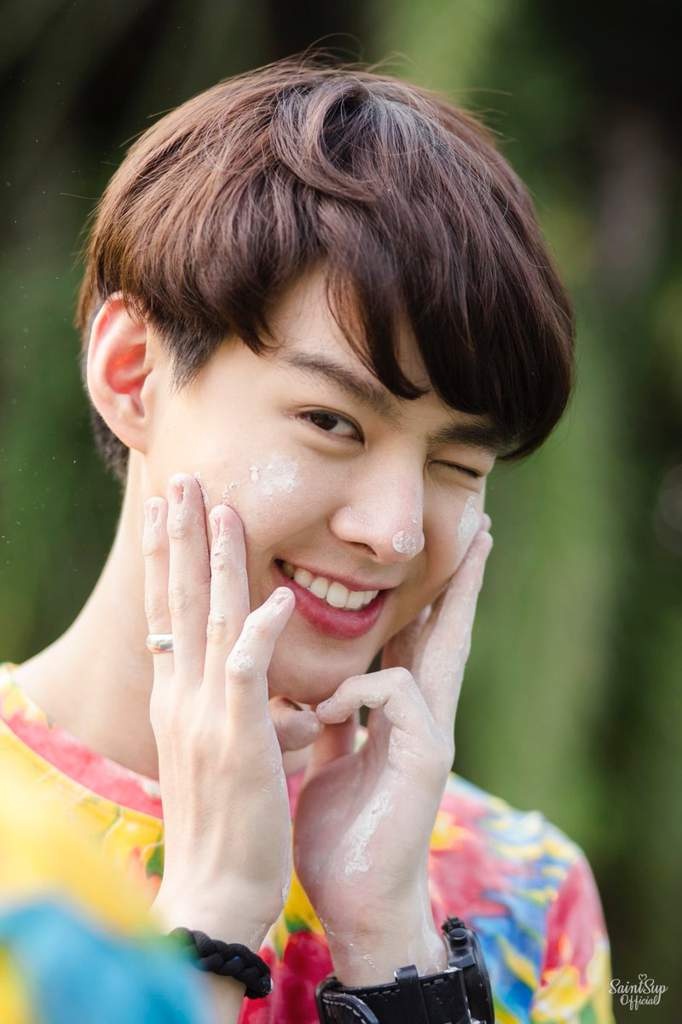 rung tim voi loat anh doi thuong sieu de thuong cua 2 cap sao nam chinh phim dam mi love by chance