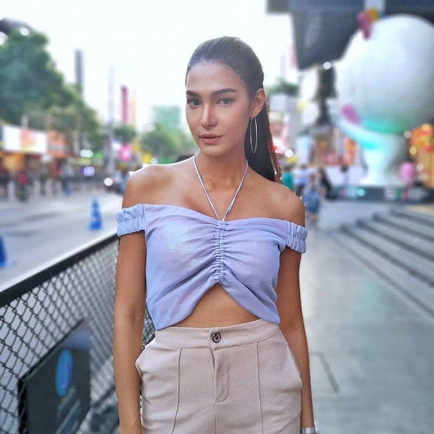 chan dung nguoi dep chuyen gioi thai lan nga khuyu khi dang quang miss trans star international 2018