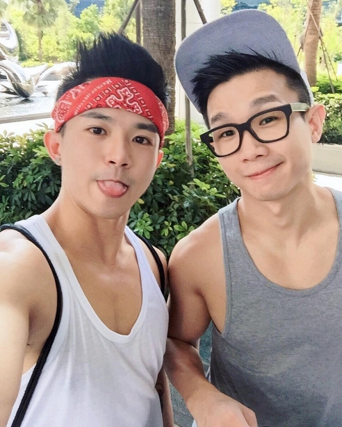 chuyen tinh cua cap dong tinh 6 mui 4 nam yeu xa khi moi nguoi mot nuoc