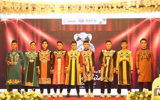 Hoa khôi Chuyển giới 2018 - thông điệp HIV/AIDS với người trong cộng đồng LGBT hoa khoi chuyen gioi 2018 thong diep hivaids voi nguoi trong cong dong lgbt