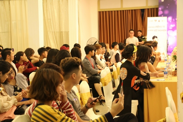 Hoa khôi Chuyển giới 2018 - thông điệp HIV/AIDS với người trong cộng đồng LGBT hoa khoi chuyen gioi 2018 thong diep hivaids voi nguoi trong cong dong lgbt