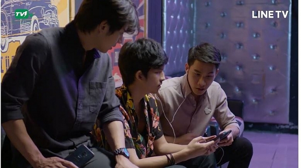 phim dam mi together with me the next chapter tap 13 korn va cho phoi hop de lot tran bo mat that cua pete
