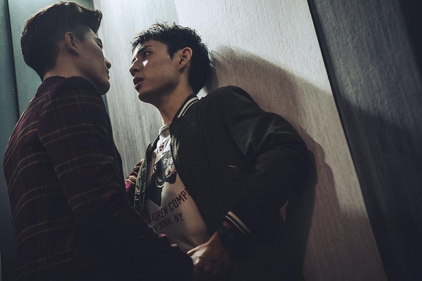 ri ri loat anh yeu cua cap nam chinh trong phim dam my history 3 khien fan ban loan