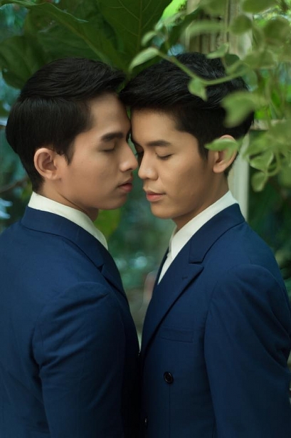 chu re dong tinh dien trai phai hit dat trong ngay cuoi moi duoc lam le