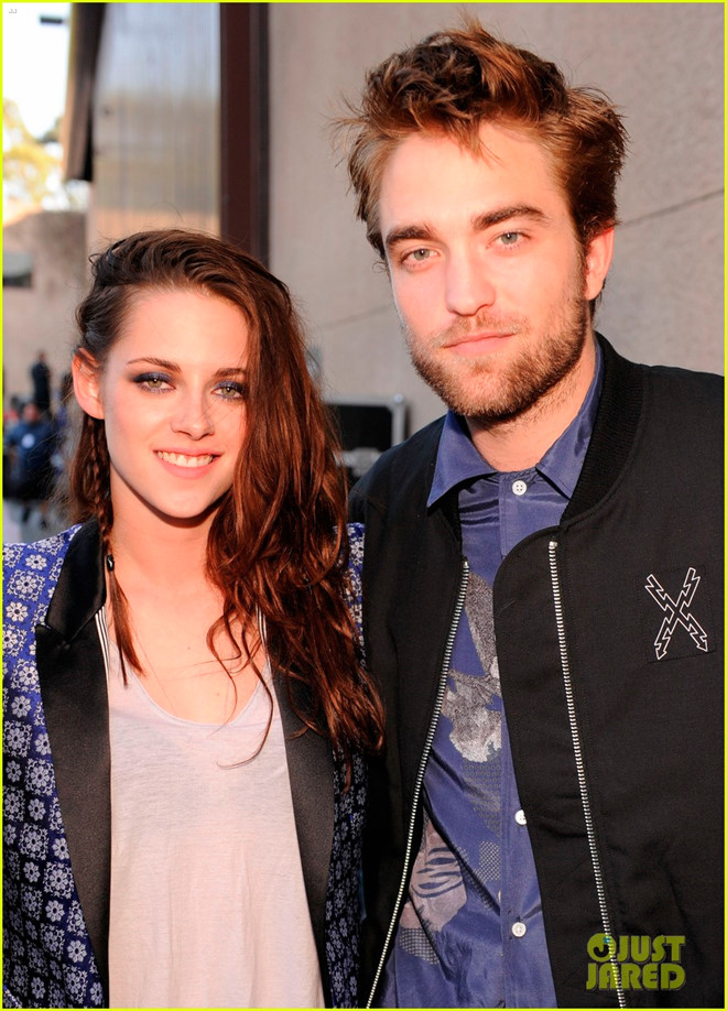 robert pattinson lo lang cho kristen stewart khi lai co ban gai moi