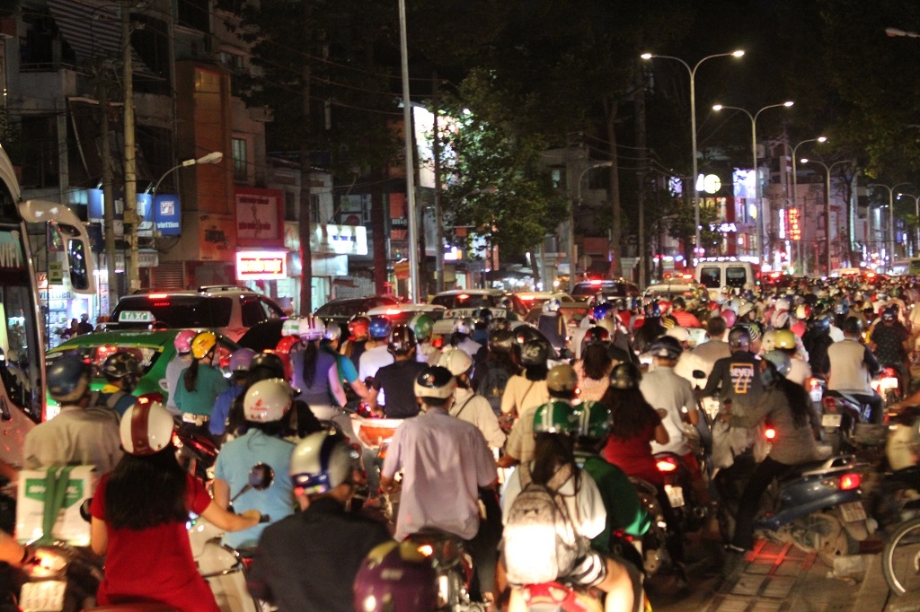 Người Sài Gòn ‘mệt lả’ tối cuối tuần vì kẹt xe kéo dài nguoi sai gon met la toi cuoi tuan vi ket xe keo dai