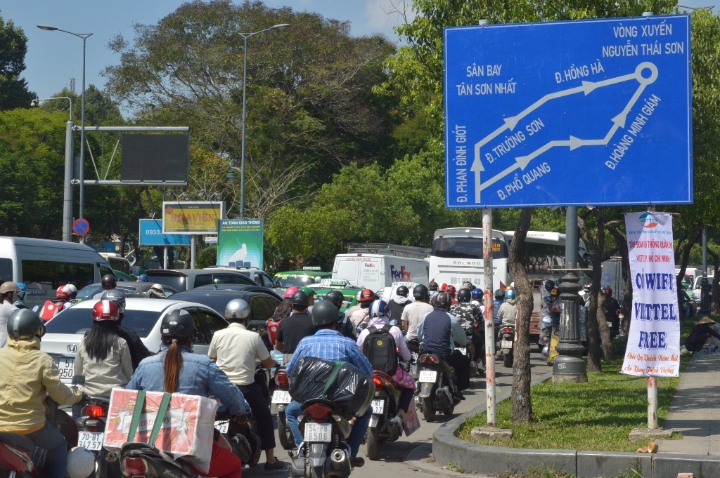 cua ngo ra vao san bay tan son nhat te liet ngay dau tuan