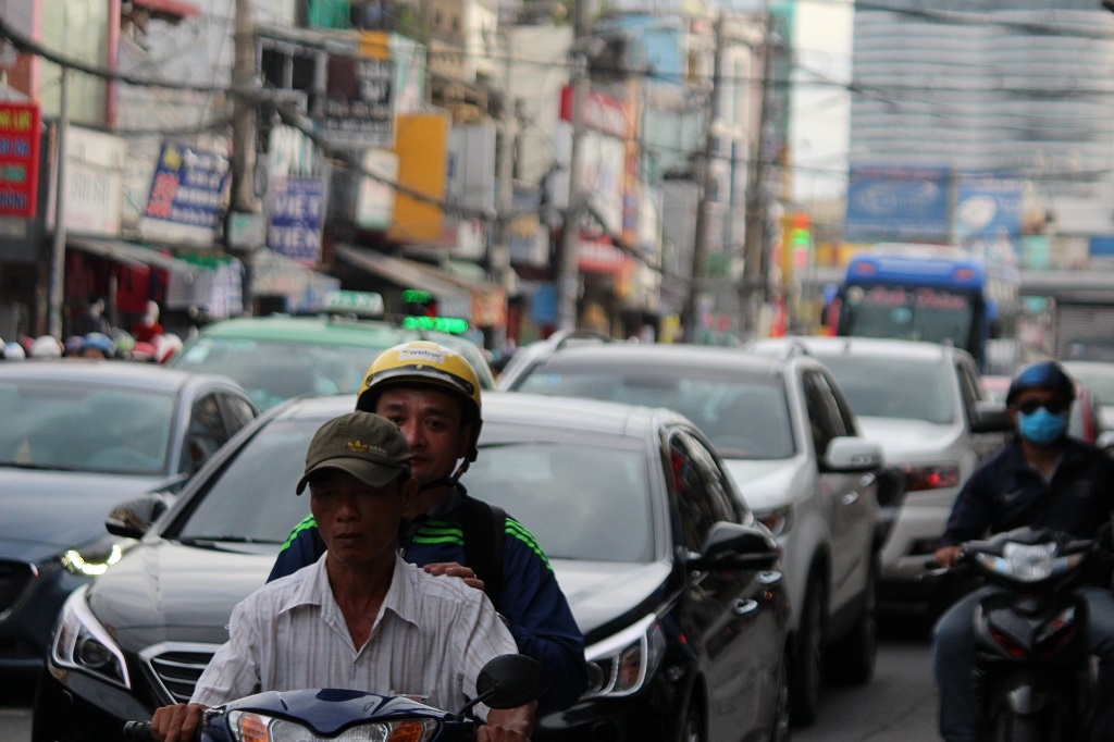 tp hcm bien nguoi va xe un u tren duong xo viet nghe tinh