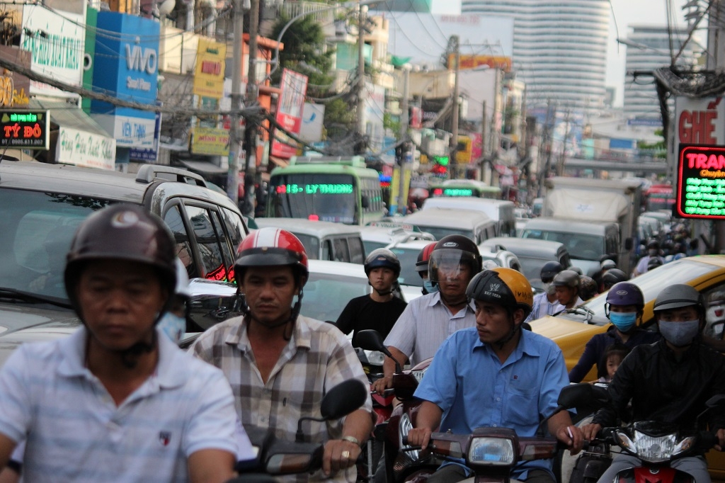 tp hcm bien nguoi va xe un u tren duong xo viet nghe tinh