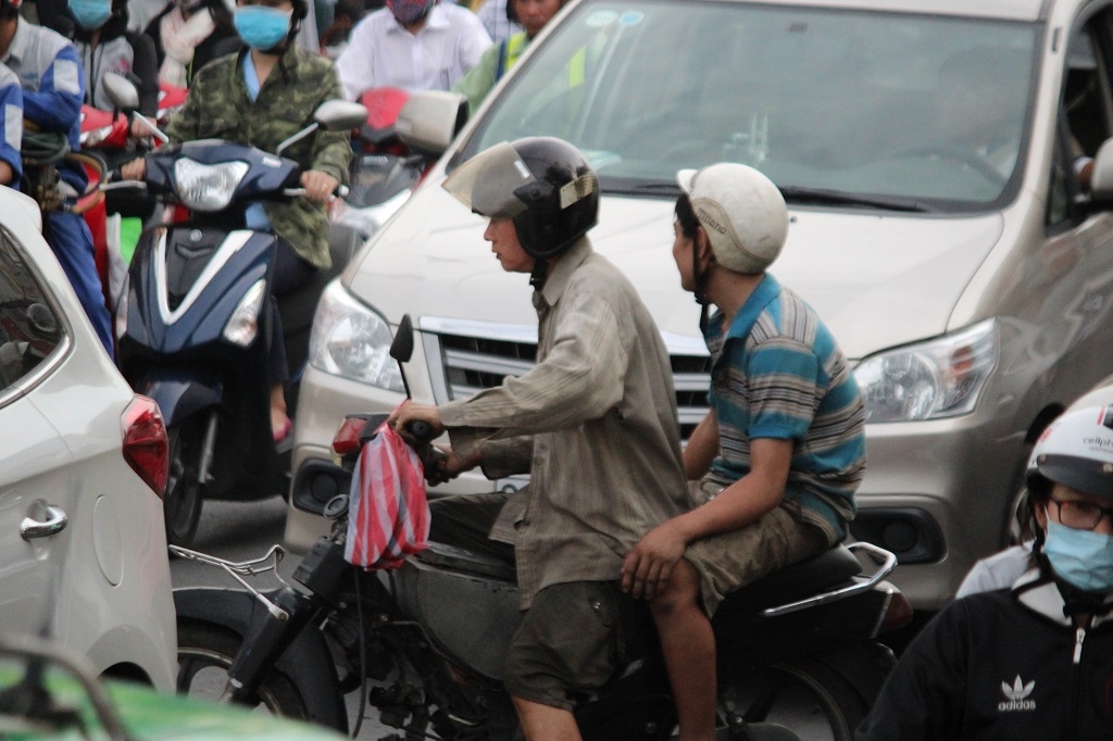 tp hcm bien nguoi va xe un u tren duong xo viet nghe tinh