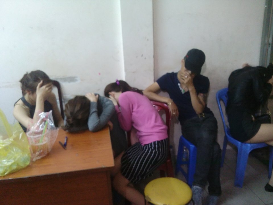 tp hcm hang chuc dan bay phe ma tuy trong nha hang