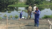 TP HCM: Phát hiện thi thể bé trai khoảng 6 tuổi đang phân hủy dưới kênh