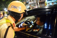 dan nhau sai gon cham mat csgt le nhe che ong thoi do ai kiem dinh