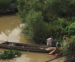 TP HCM: Bỏ nhà đi 4 ngày, thi thể cụ ông nổi trên sông