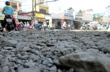 Cận cảnh con đường 'đau khổ' tại Sài Gòn