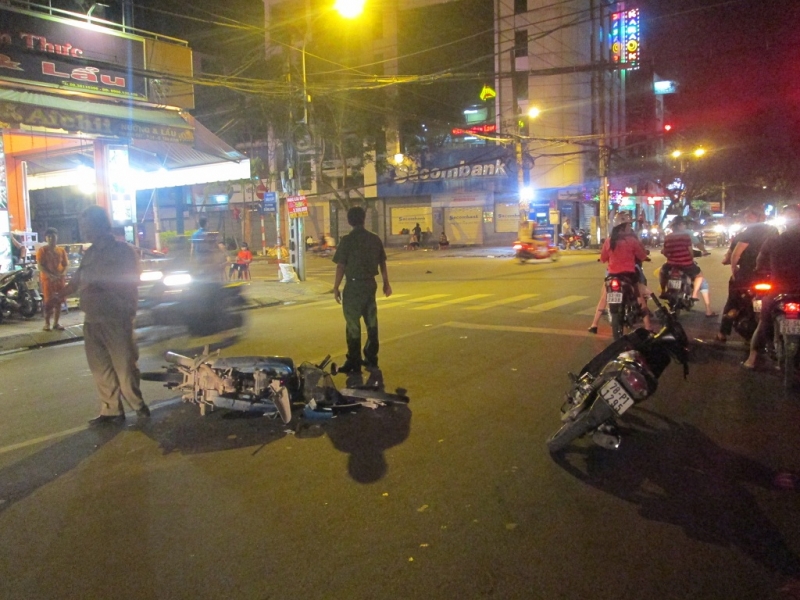 tp hcm be gai hon 3 tuoi bi thuong khi bi ma men tong