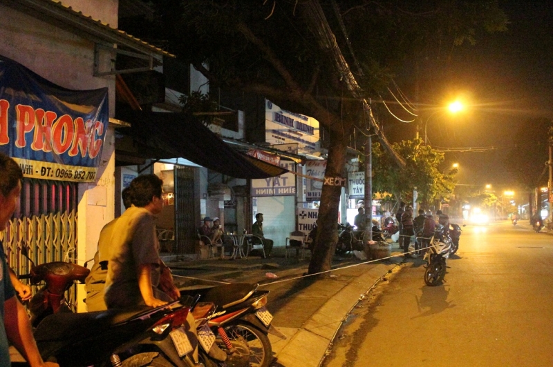 tp hcm mau thuan trong quan ca phe thanh nien bi dam tu vong