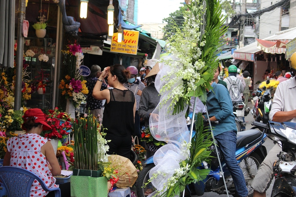nhon nhip cho hoa tuoi ngay 2010 o sai gon