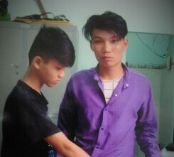 Cô gái trẻ truy đuổi hai tên cướp như 'phim hành động' trên phố
