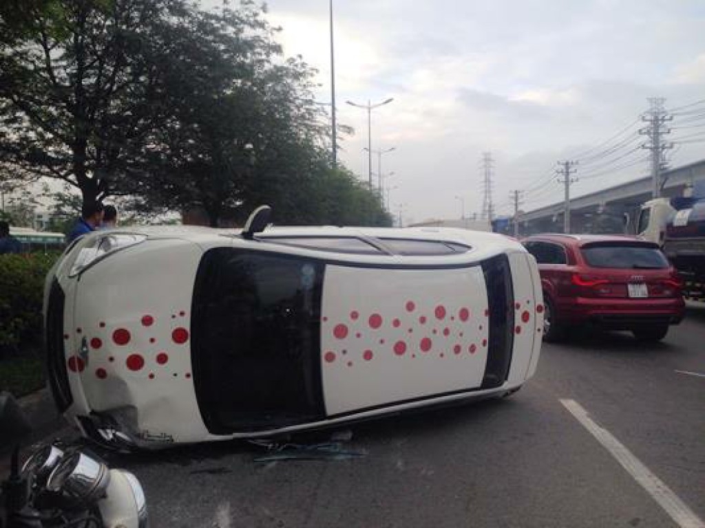 tp hcm hai tai nan tren truc duong chinh giao thong ket cung nhieu gio