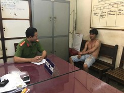 Đối tượng nghi ngáo đá dùng dao chém người rồi cố thủ trong nhà